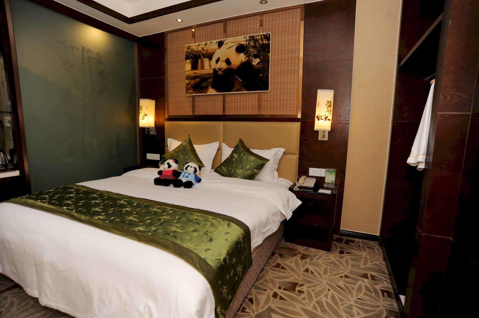 Chengdu Panda Prince Culture Hotel Exterior foto